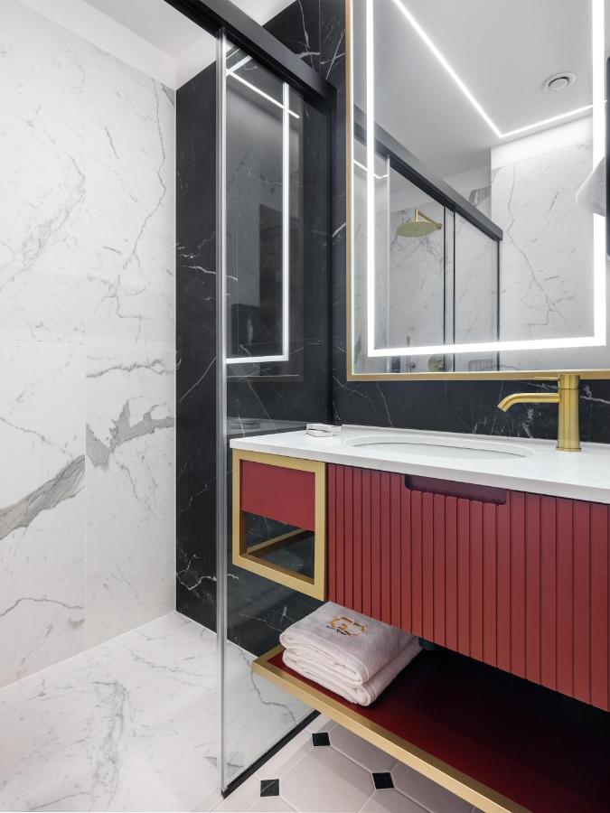 קרקוב Golden Queen Deluxe Jacuzzi Apartments - Old Town מראה חיצוני תמונה