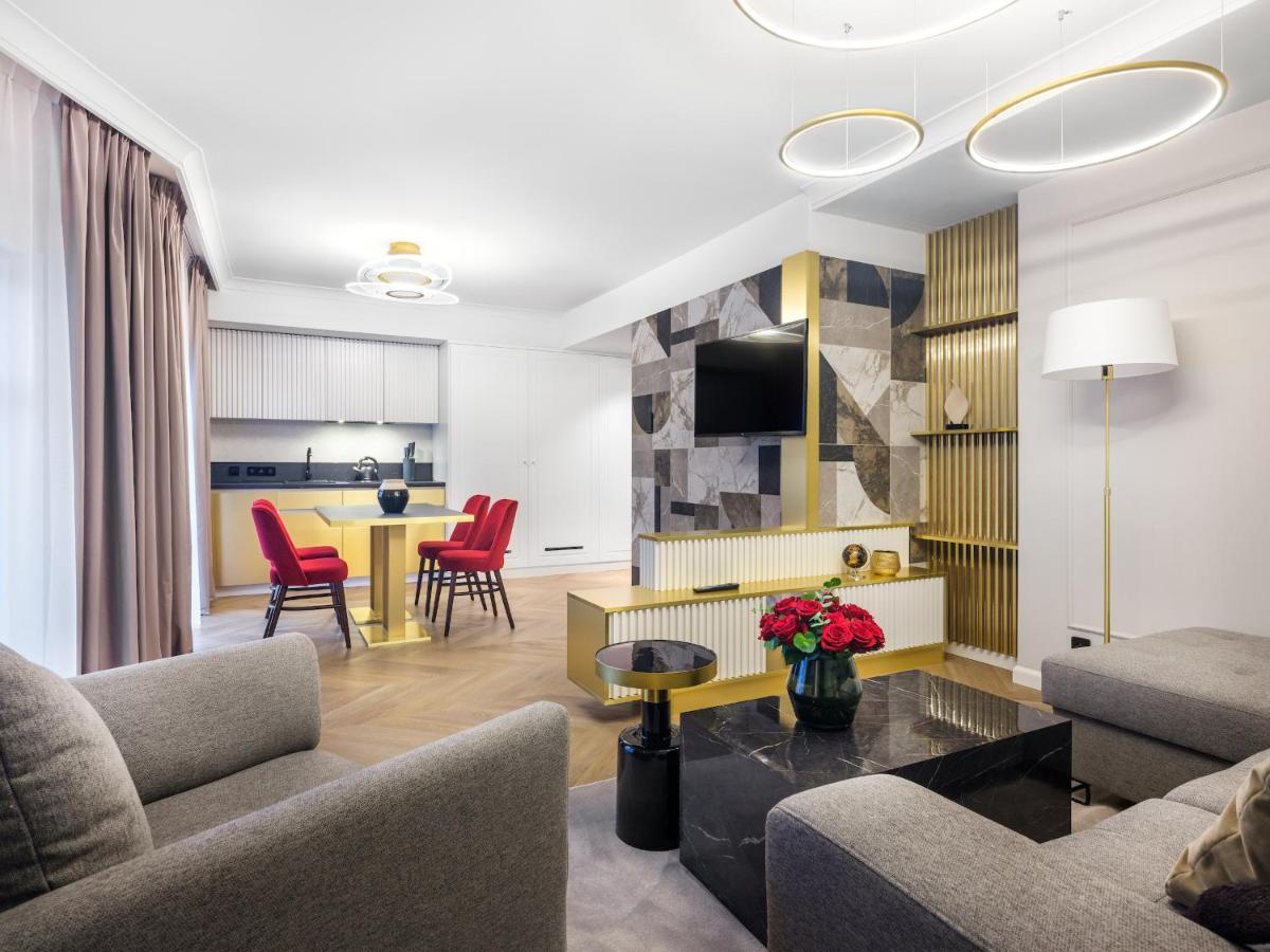 קרקוב Golden Queen Deluxe Jacuzzi Apartments - Old Town מראה חיצוני תמונה