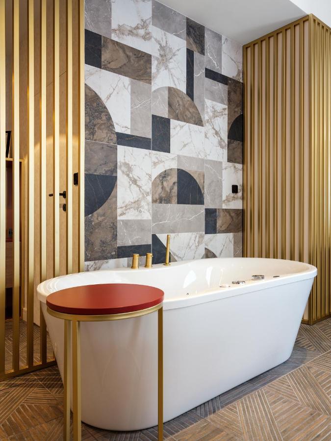 קרקוב Golden Queen Deluxe Jacuzzi Apartments - Old Town מראה חיצוני תמונה