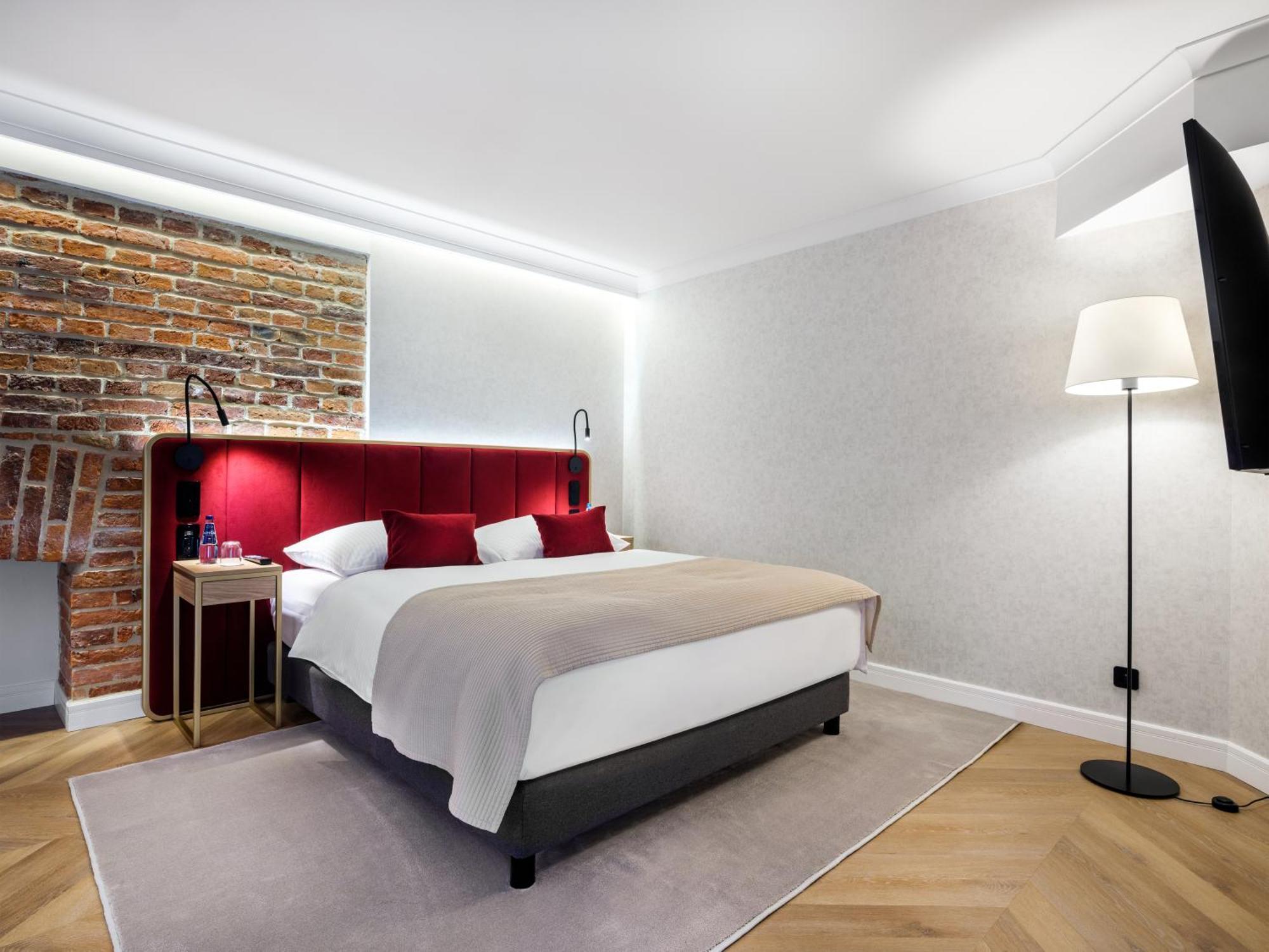 קרקוב Golden Queen Deluxe Jacuzzi Apartments - Old Town מראה חיצוני תמונה